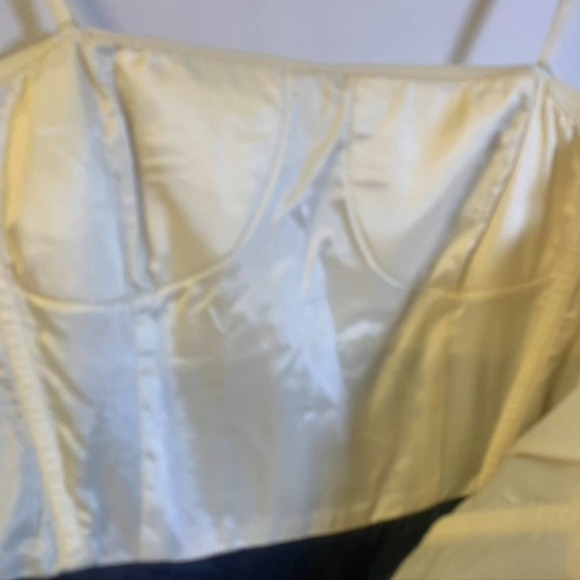 𝅺BCBGMAXAZRIA Blue and cream bubble mini dress 0 - Picture 9 of 11